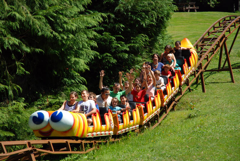 La Bourboule - Parc Fenestre - La chenille sur rails