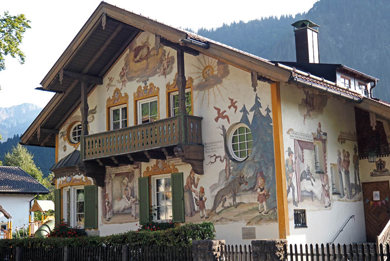 Oberammergau - Little Red Riding Hood house