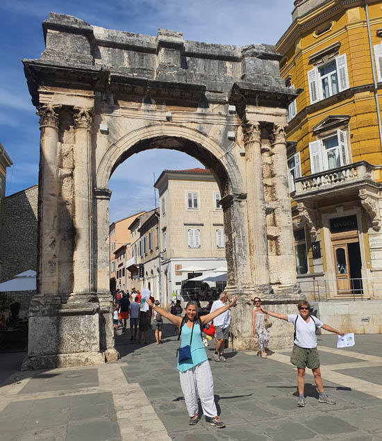 Pula - Arch of the Sergii