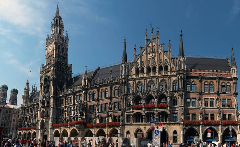 Munich - Neues Rathaus (New City Hall)