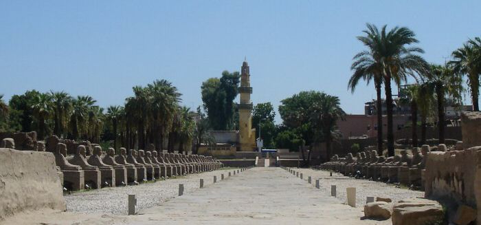 Karnak - Avenue of sphinxes
