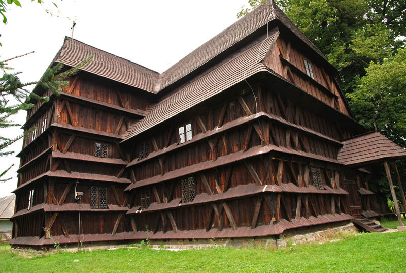 Hronsek - Wooden church