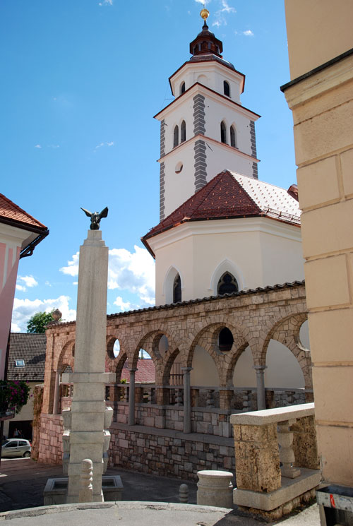 Kranj - iglesia del Santo Rosario (ROŽENVENSKA CERKEV)