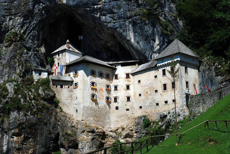 Predjama castle