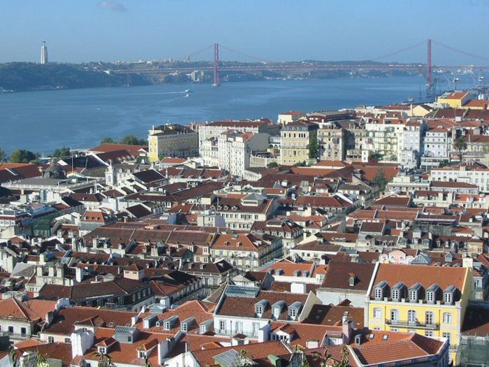 Lisbon - La Baixa, Sanctuary of Christ the King and 25th of April bridge