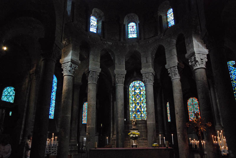 Orcival - Iglesia de Notre-Dame-des-Fers