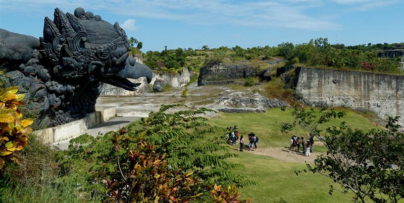 Bali - Eagle Statue