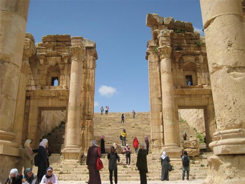 Jerash - Escaleras subida al templo