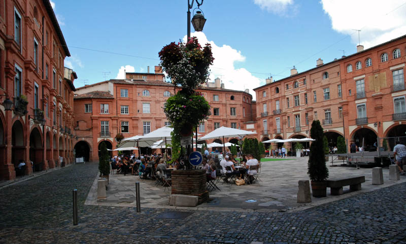 Montauban - Place Nationale