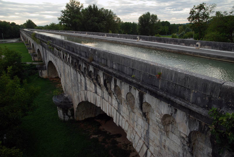 Pont-Canal d'Agen (canal bridge of Agen)