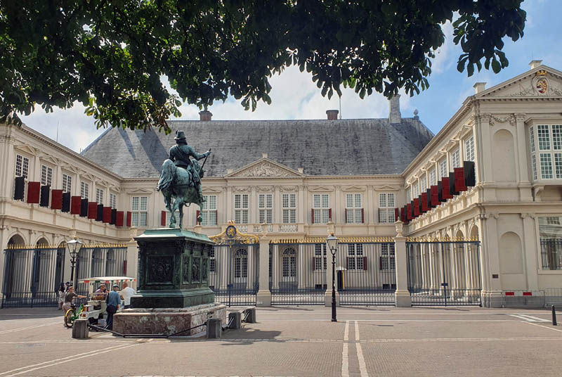 The Hague - Noordeinde Palace