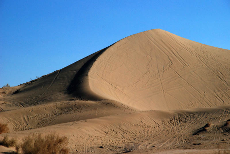 Varzaneh sand hills