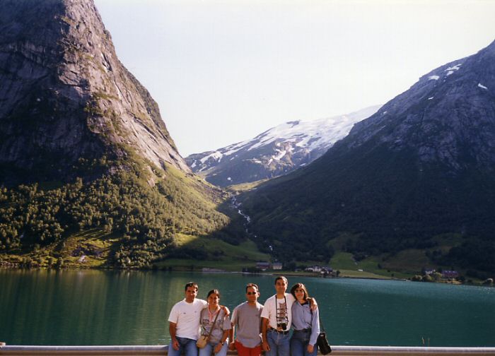 Fjaerlandsvegen