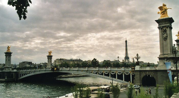 Alexander III Bridge (Pont Alexandre III)