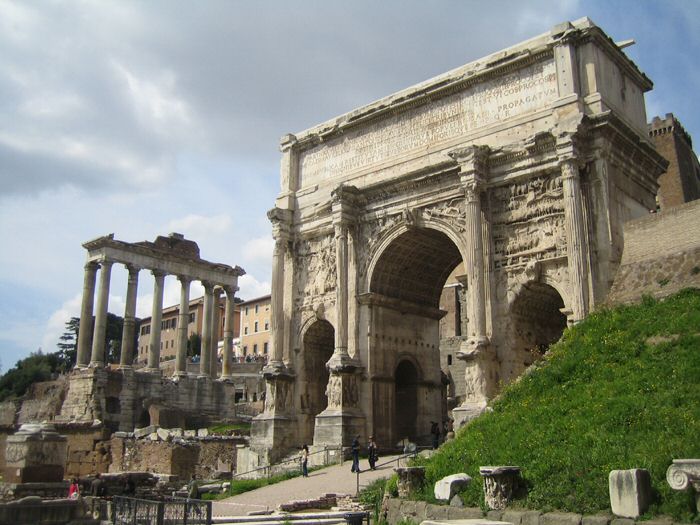 Roman forum - Arch of Septimius Severus and Temple of Saturn